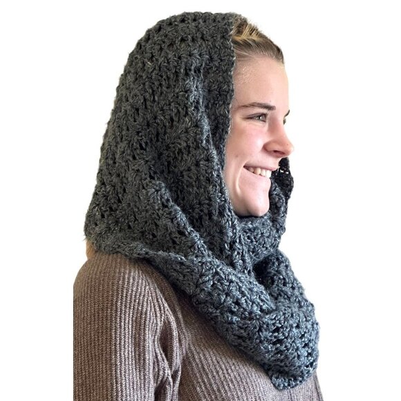 Handmade women's grey crochet infinity scarf 30in wide by 60in diameter - Picture 2 of 4